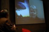 Videoconferència: La Dra. Tarter (SETI Institute), parlant amb el Dr. Jordi Isern (IEEC)